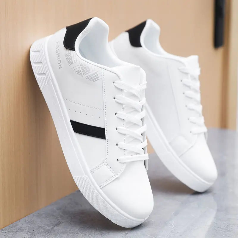 Chaussures de skate décontractées pour homme, baskets blanches, sneakers de loisir pour l'extérieur, chaussures de marche respirantes, chaussures plates Chaussure Homme 39-48