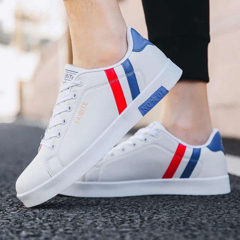 Chaussures de skate décontractées pour homme, baskets blanches, sneakers de loisir pour l'extérieur, chaussures de marche respirantes, chaussures plates Chaussure Homme 39-48