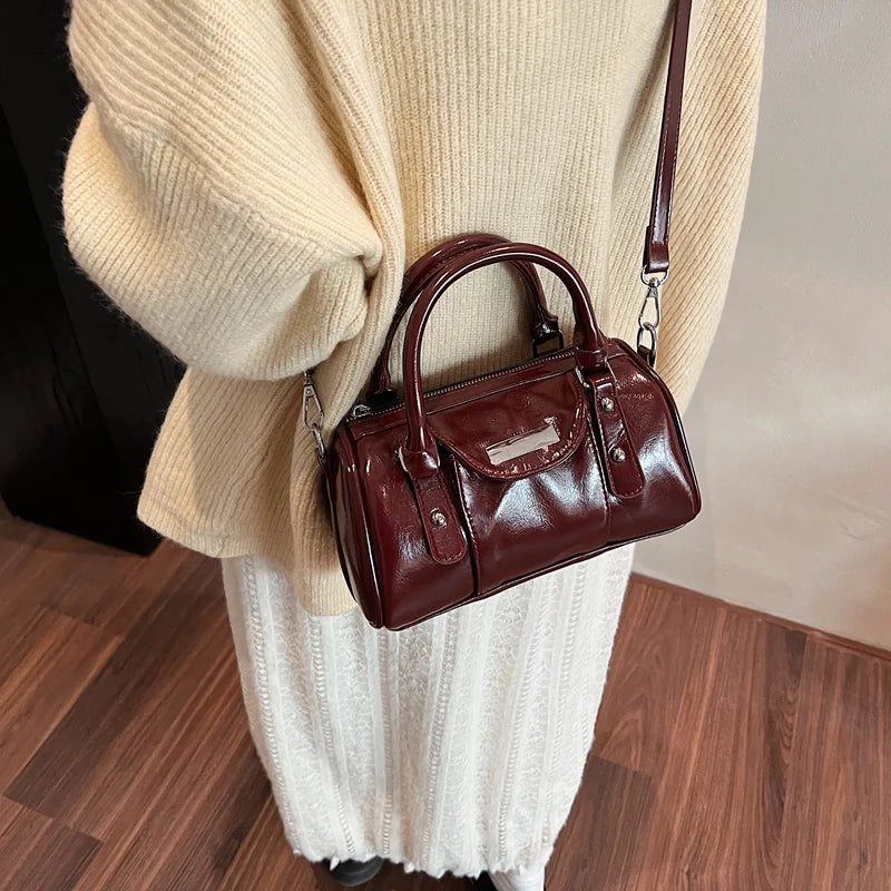 Mini sacs à main bordeaux pour femmes en cuir PU brillant, sacs à bandoulière de couleur unie, derniers sacs à main de luxe de créateur 2024